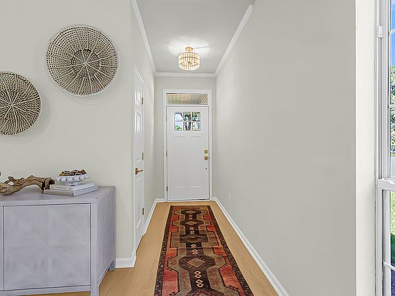 4th image of 514 Antebellum Ln