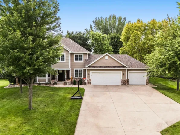1373 Heritage Ave NW, Hutchinson, MN 55350