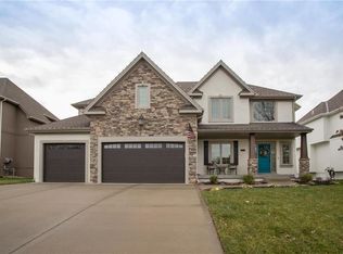 14345 NW 66th St, Parkville, MO 64152