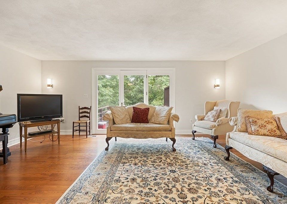 OAK RIDGE CONDOMINIUMS 1 Oak Ridge Dr Maynard MA Zillow