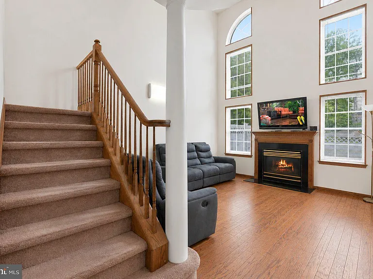 101 Wellington Park Dr — Photo 6