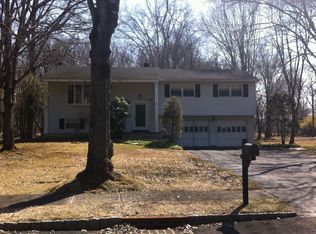 136 Midvale Ave, Millington, NJ 07946