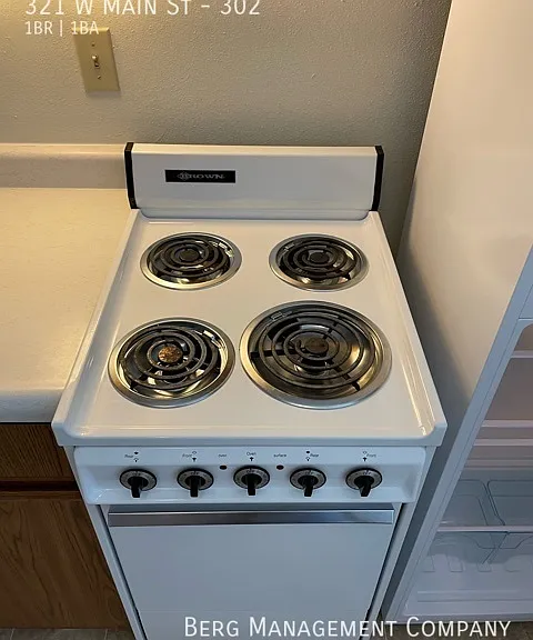 321 W Main St #302 — Photo 5