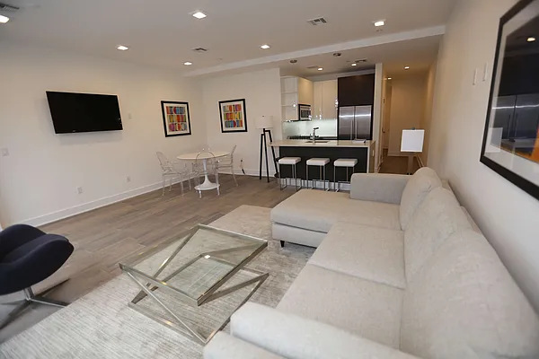 Sold by 1 Meridian Realty | media 16