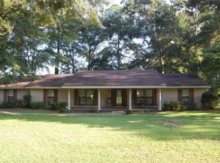 2985 Lakeview Ct, Millbrook, AL 36054