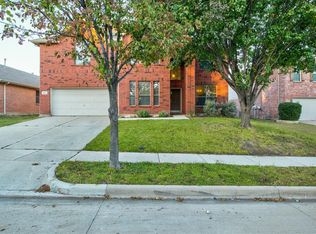 10612 Highland Ridge Rd, Fort Worth, TX 76108