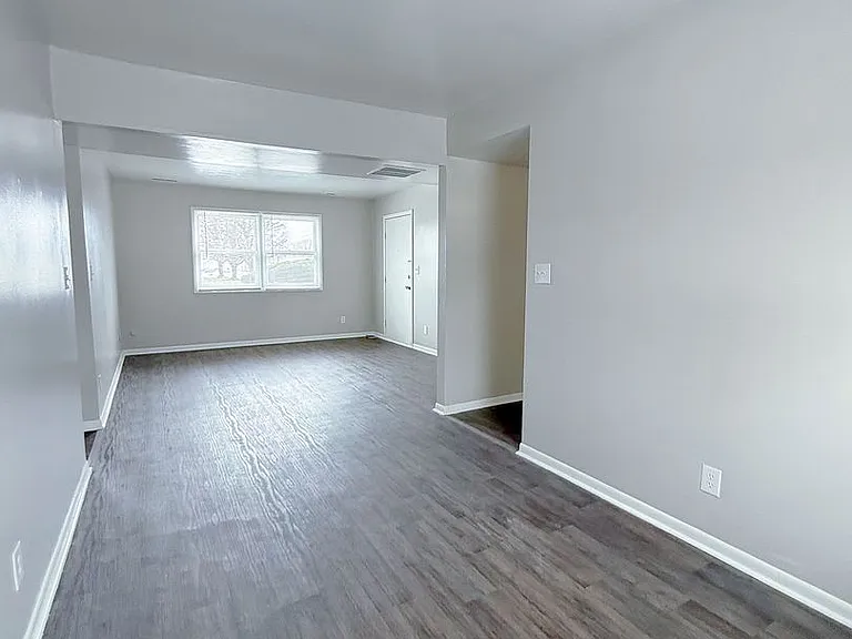 1707 Madison St — Photo 14