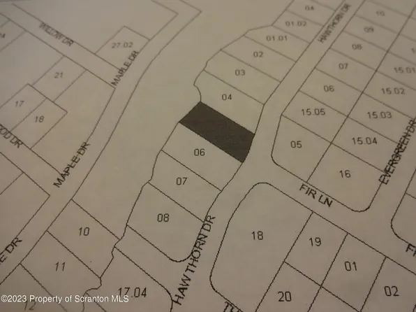 344 Hawthorn Dr, Gouldsboro, PA 18424