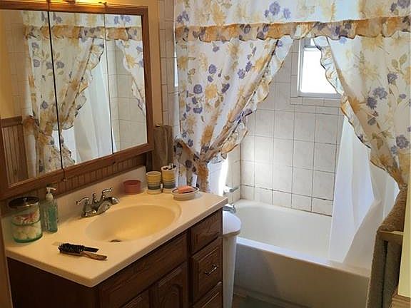 4th image of 34 Alamo Pl