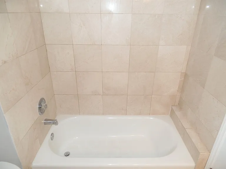 2881 N Oakland Forest Dr #112 — Photo 16