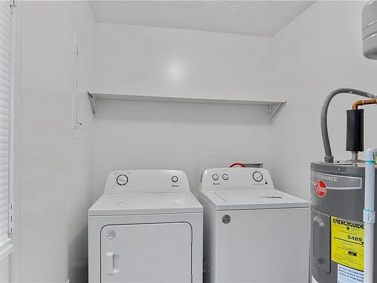340 Tanglewood Dr #A — Photo 10