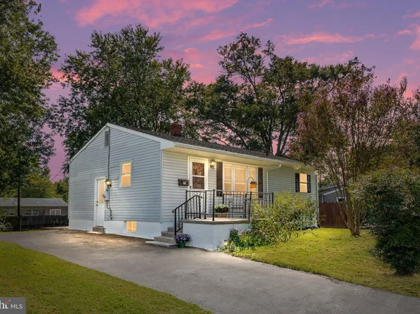 302 Durso Dr, Newark, DE 19711