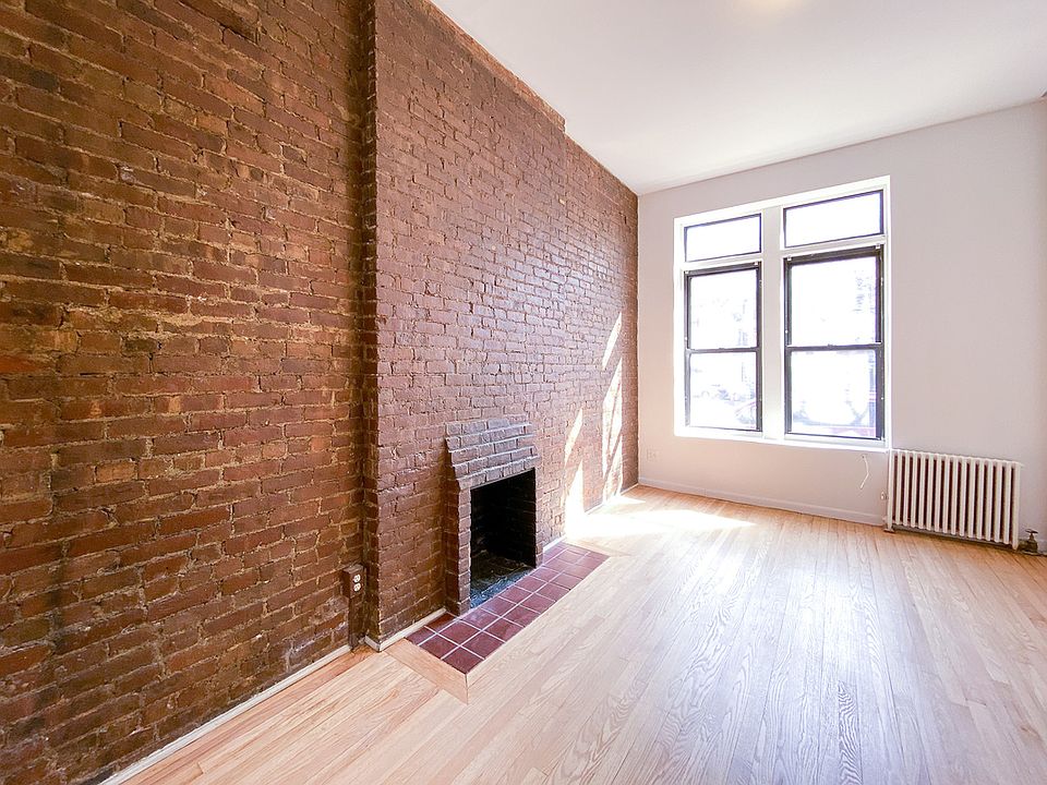 1st image of 17 Stuyvesant St APT 1