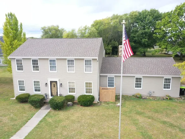 41 Stoneridge Dr, Huntington, IN 46750