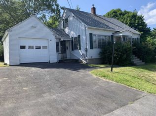38 Jepson Ave, Lewiston, ME 04240
