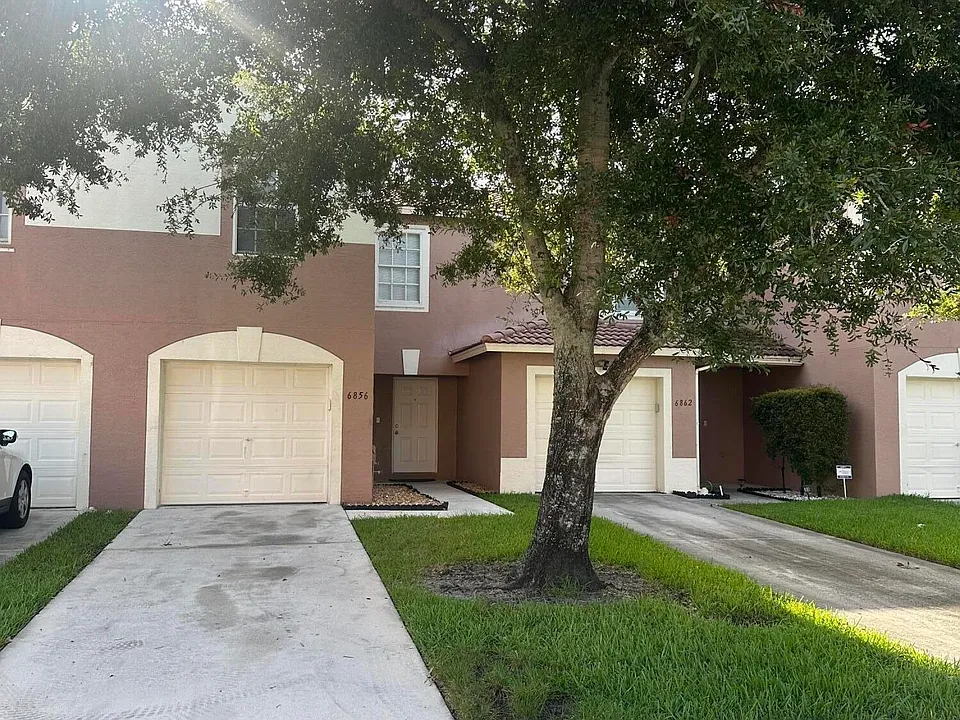 6856 Mill Brook Pl