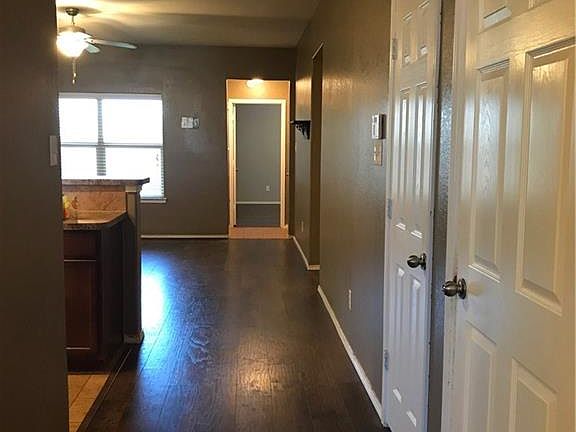 2nd image of 1225 Artesia Dr