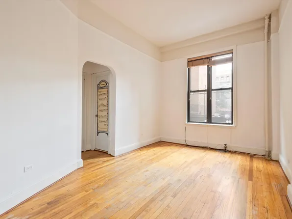 135 West 115th Street 1E image 2 of 11