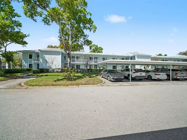 303 Martha Ln #303, Oldsmar, FL 34677