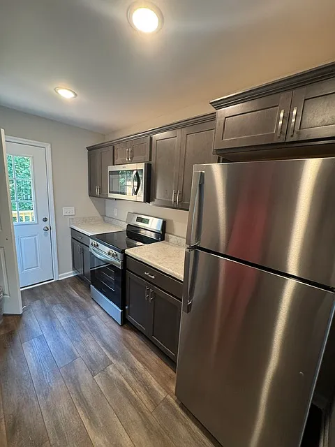 2 bed, 850 sqft, $950 — Photo 4