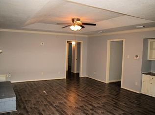 1117 W Flamingo Dr, Seabrook, TX 77586