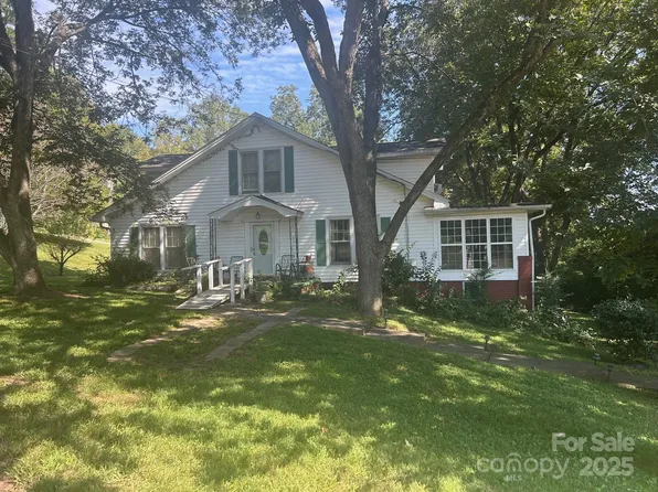 408 W Virginia Ave, Bessemer City, NC 28016