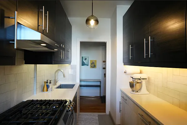 Sold by Winzone Realty Inc | media 14