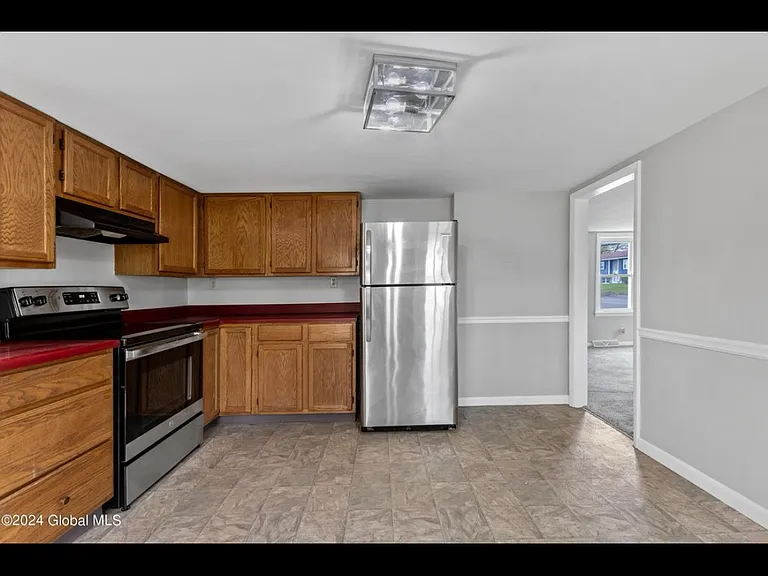 146 Forts Ferry Rd — Photo 5