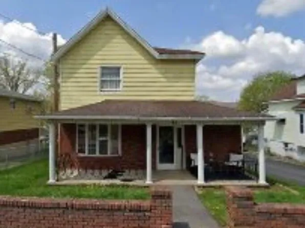 41 Archbald St, Carbondale, PA 18407