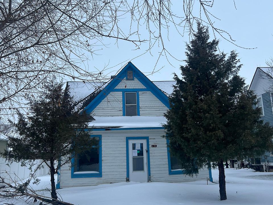 211 W 2nd Ave, Fort Pierre, SD 57532 MLS 2422 Zillow