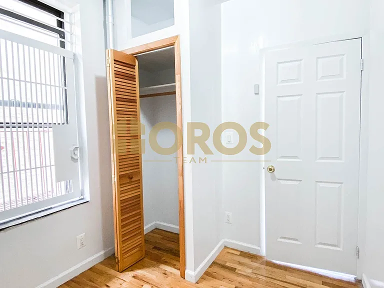 262 E 2nd St #5C — Photo 7