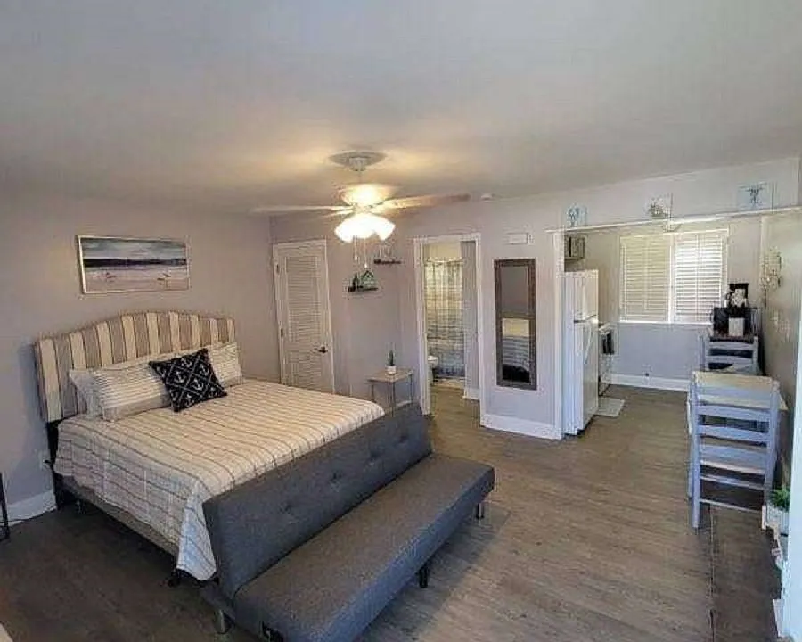1664 Beach Blvd #22