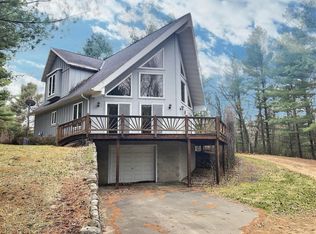 N6841 Devils Lake Rd, Crivitz, WI 54114