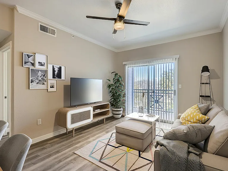 Rise Highland Park — Photo 12