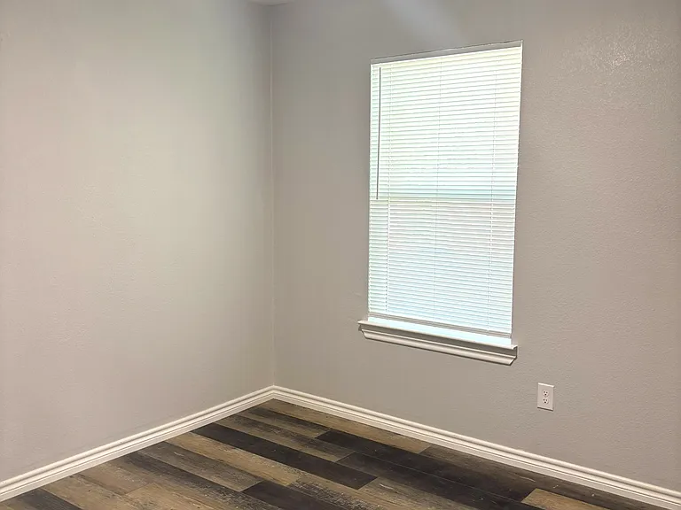5609 Fernander Dr — Photo 22
