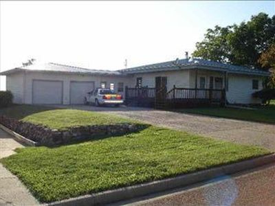 815 2nd Ave NW, Kenmare, ND, 58746