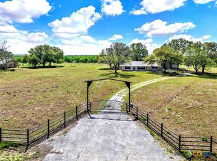 1212 County Road 337, La Vernia, TX 78121