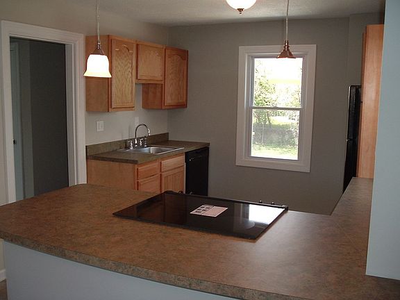 5th image of 5835 Elsie Ave