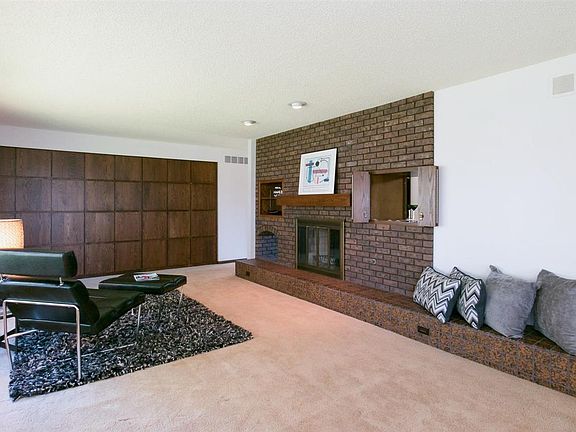 5th image of 314 Koser Ave