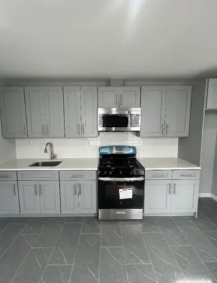 54 9th Ave #1 — Photo 1