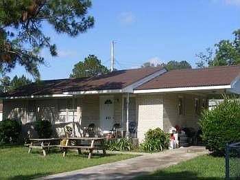 1st image of 403 Wildwood Dr
