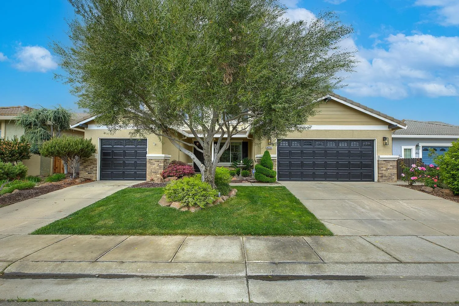 9336 Feather Falls Ct photo 1