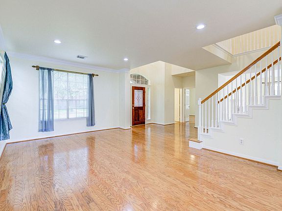 5th image of 2338 Plantation Bend Dr
