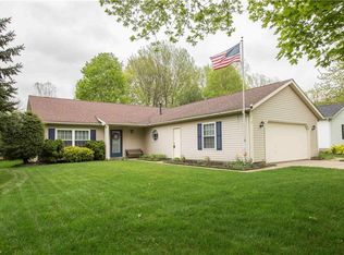178 E Parkway Dr, Madison, OH 44057
