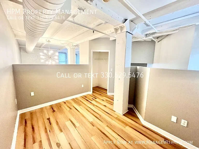 1133 W 9th Street — Photo 34