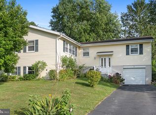 39 Worral Dr, Newark, DE 19711