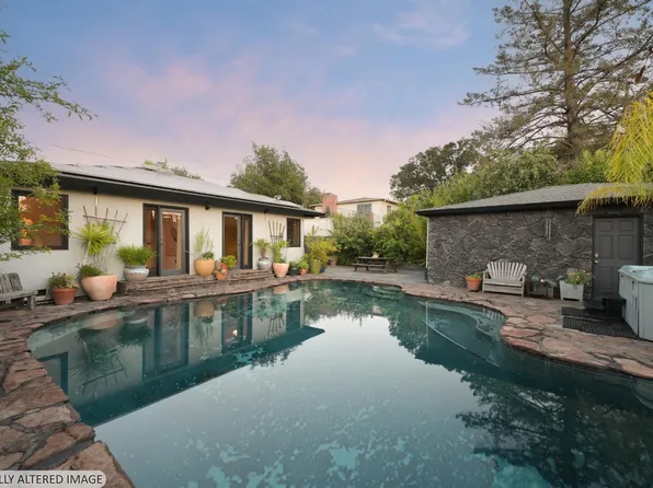 2111 Humboldt Street, Santa Rosa, CA 95404
