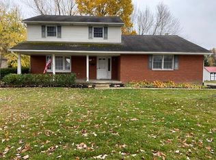 319 Blueberry Dr, Columbiana, OH 44408