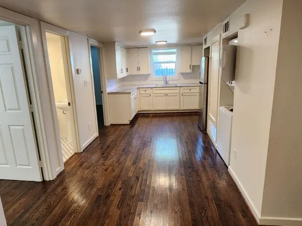 517 Highland Ave #C, Waxahachie, TX 75165