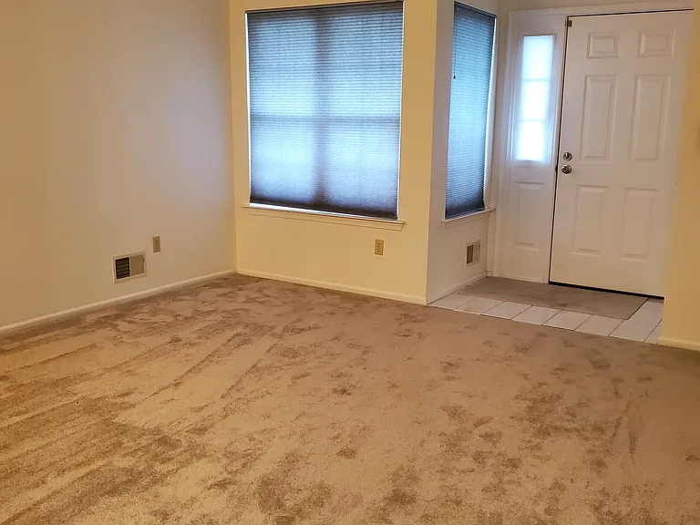 3404 Equestrian Way #3404 — Photo 10